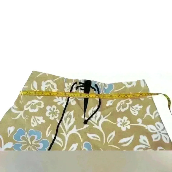 Makala Surf wear Board Shorts SZ L - Picture 3 of 5